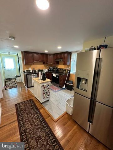821 N TUCKAHOE RD, Williamstown, NJ 08094