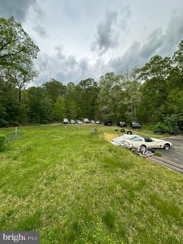 821 N TUCKAHOE RD, Williamstown, NJ 08094