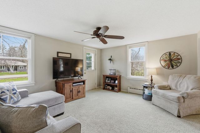2304 15th Avenue SW, Austin, MN 55912
