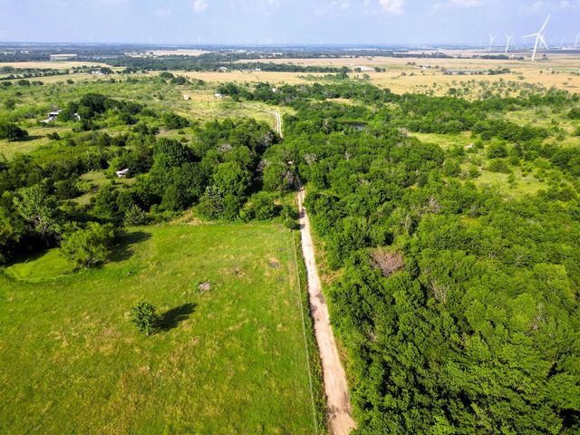 182 Hill County Road 3352, Hubbard, TX 76648
