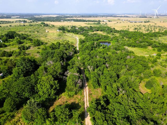 182 Hill County Road 3352, Hubbard, TX 76648