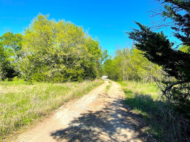 182 Hill County Road 3352, Hubbard, TX 76648