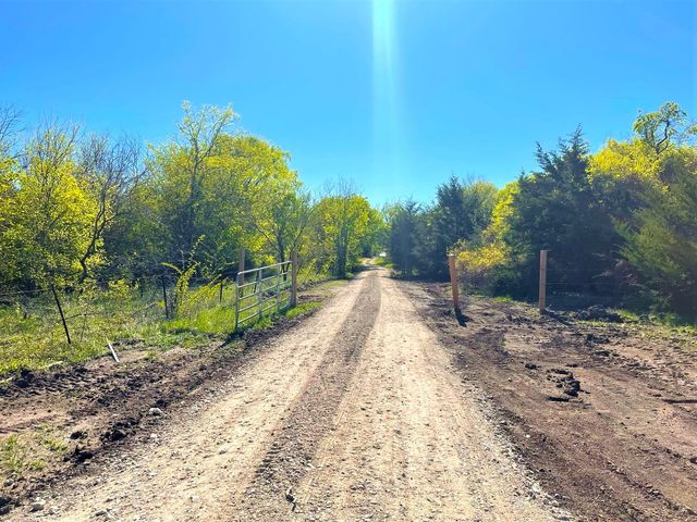 182 Hill County Road 3352, Hubbard, TX 76648