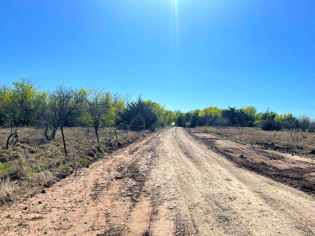 182 Hill County Road 3352, Hubbard, TX 76648