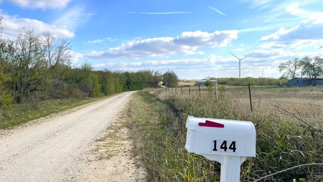 182 Hill County Road 3352, Hubbard, TX 76648