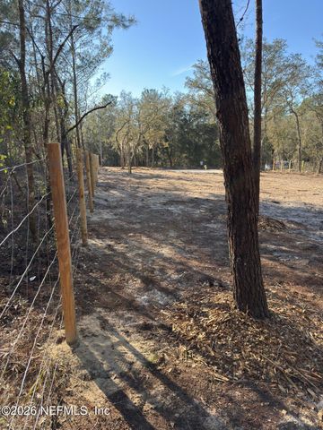 302 KENNEDY Avenue, Interlachen, FL 32148