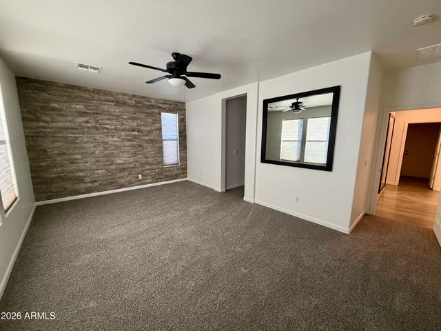 4243 E GLENEAGLE Drive, Chandler, AZ 85249