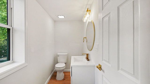 3401 Farmington Road, Lexington, KY 40503