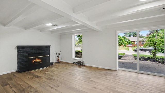 3401 Farmington Road, Lexington, KY 40503