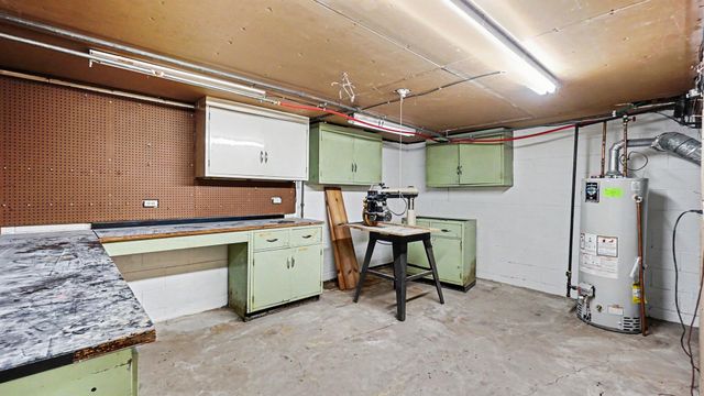3401 Farmington Road, Lexington, KY 40503