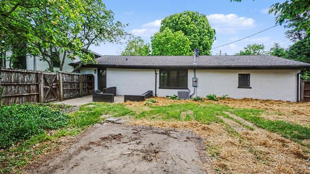 3401 Farmington Road, Lexington, KY 40503