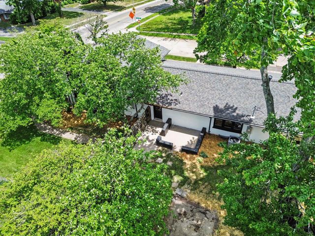 3401 Farmington Road, Lexington, KY 40503