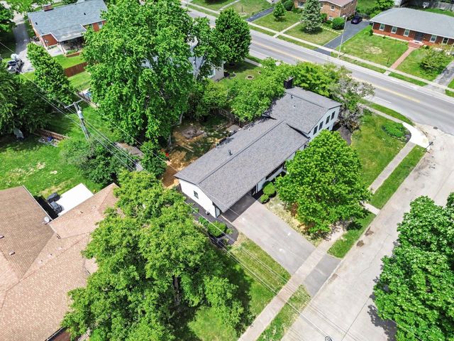 3401 Farmington Road, Lexington, KY 40503