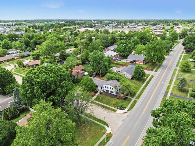3401 Farmington Road, Lexington, KY 40503