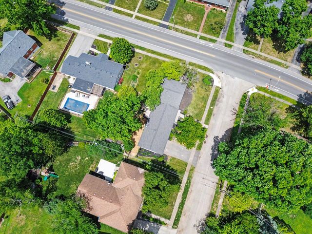 3401 Farmington Road, Lexington, KY 40503