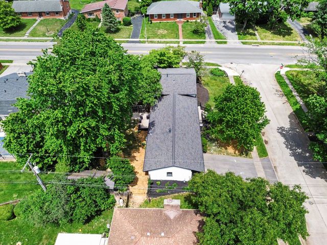 3401 Farmington Road, Lexington, KY 40503