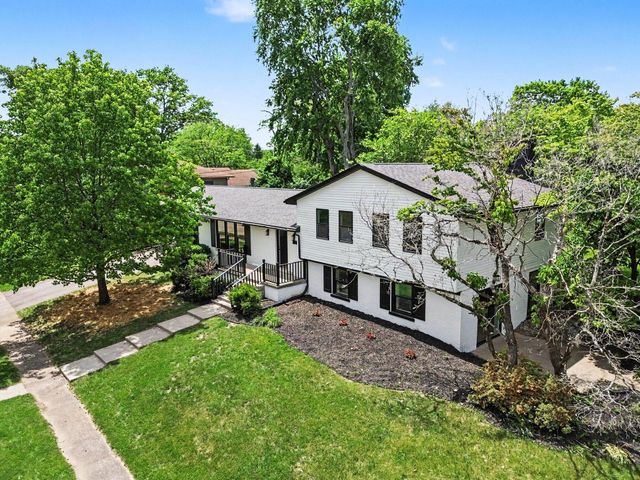 3401 Farmington Road, Lexington, KY 40503