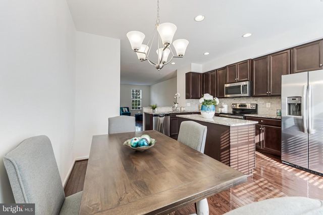 1725 DOROTHY LN, Woodbridge, VA 22191
