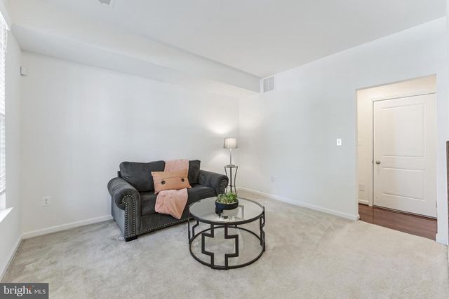 1725 DOROTHY LN, Woodbridge, VA 22191