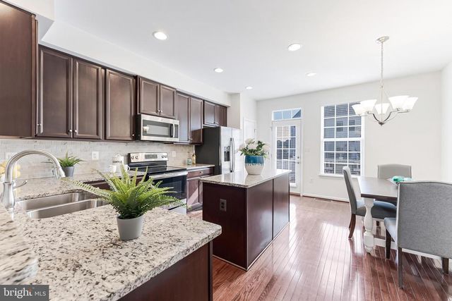 1725 DOROTHY LN, Woodbridge, VA 22191
