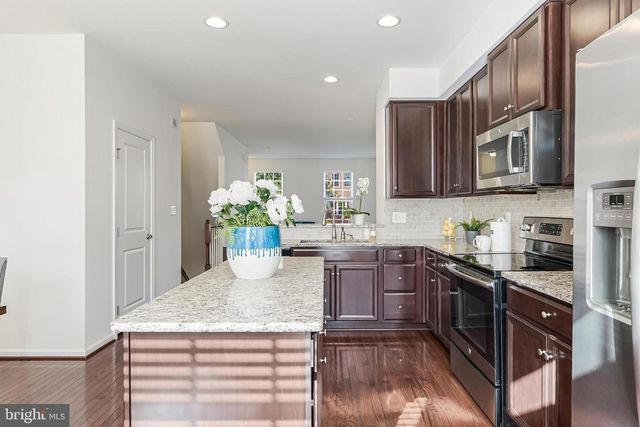 1725 DOROTHY LN, Woodbridge, VA 22191