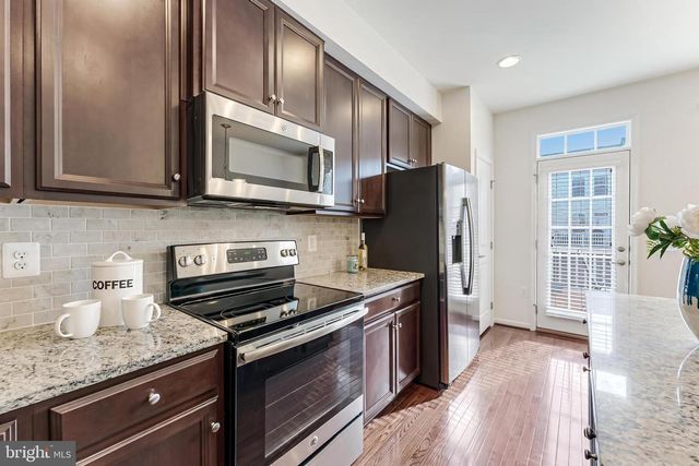 1725 DOROTHY LN, Woodbridge, VA 22191