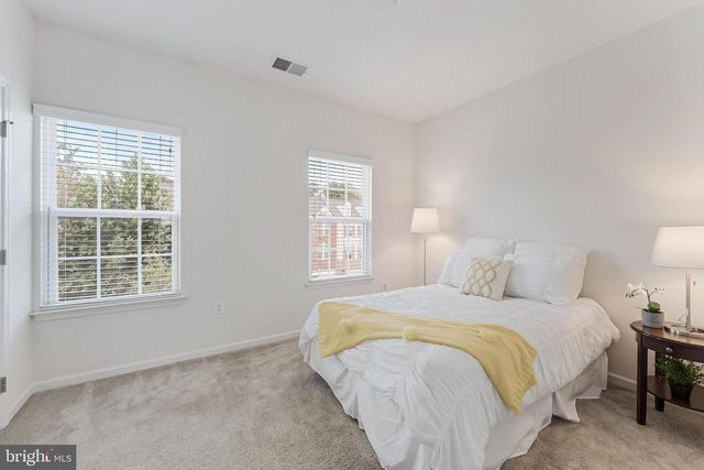 1725 DOROTHY LN, Woodbridge, VA 22191