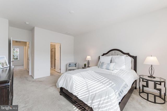 1725 DOROTHY LN, Woodbridge, VA 22191