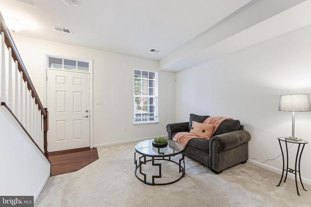1725 DOROTHY LN, Woodbridge, VA 22191
