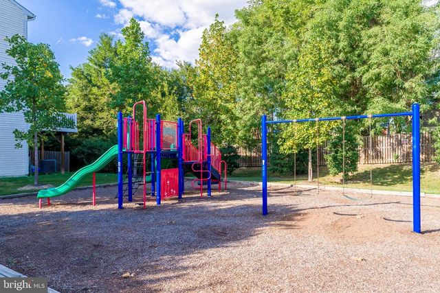 1725 DOROTHY LN, Woodbridge, VA 22191