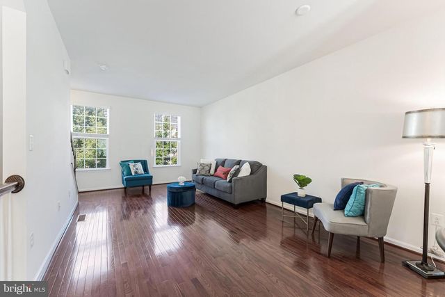 1725 DOROTHY LN, Woodbridge, VA 22191