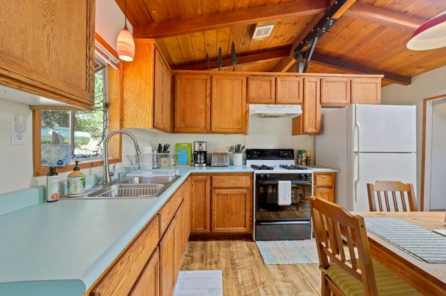 21815 Confidence Road, Twain Harte, CA 95383