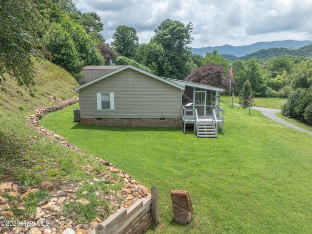 4122 Fairview Road, Andrews, NC 28901