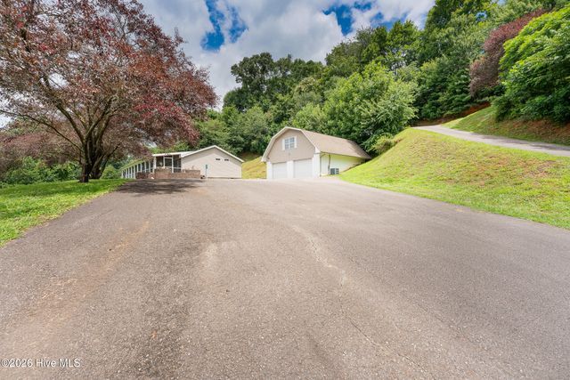 4122 Fairview Road, Andrews, NC 28901