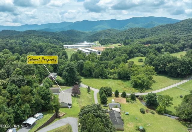 4122 Fairview Road, Andrews, NC 28901