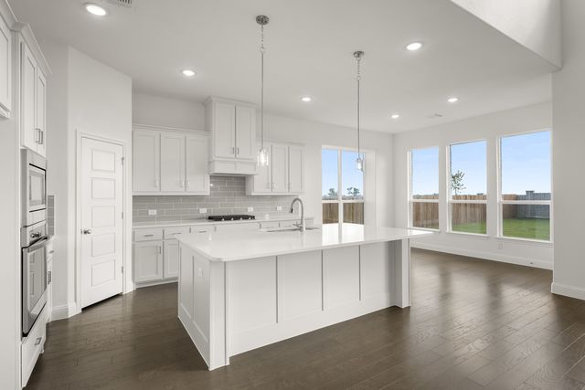 764 Texas Thistle Road, Waxahachie, TX 75165