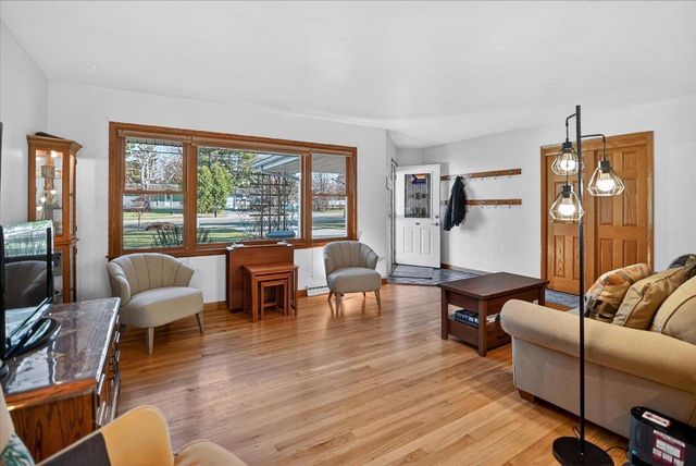 5017 E Buckeye Road, Madison, WI 53716