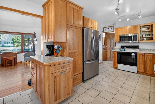 5017 E Buckeye Road, Madison, WI 53716