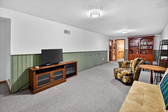 5017 E Buckeye Road, Madison, WI 53716