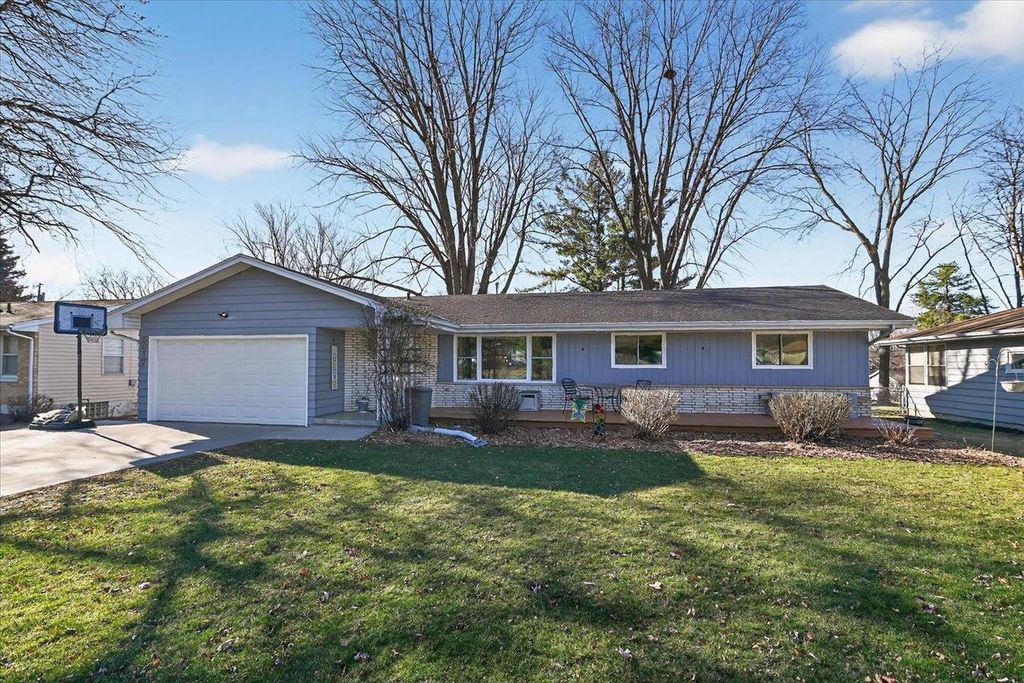 5017 E Buckeye Road, Madison, WI 53716