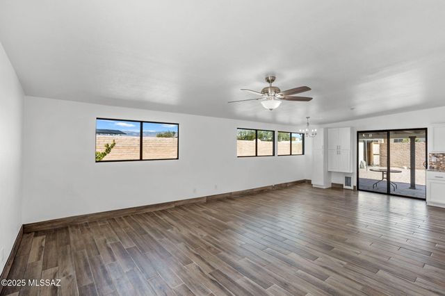 2515 S Kevin Drive, Tucson, AZ 85748