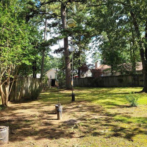 2 Oak Forest Cove, Maumelle, AR 72113