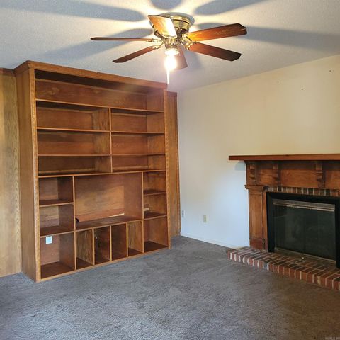 2 Oak Forest Cove, Maumelle, AR 72113