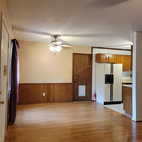 2 Oak Forest Cove, Maumelle, AR 72113
