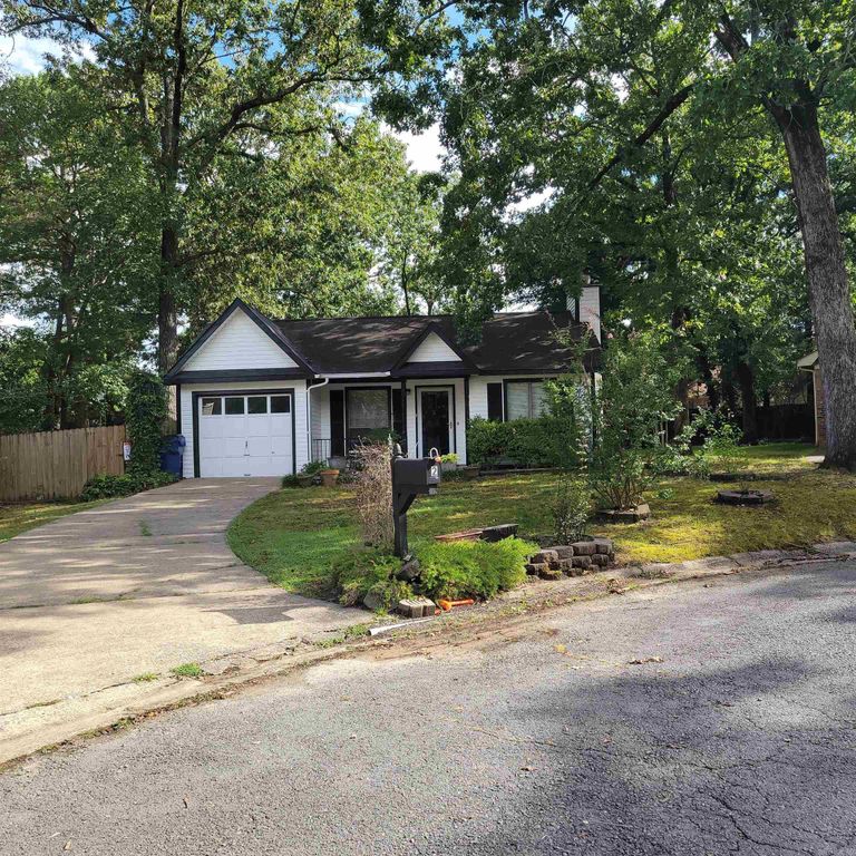 2 Oak Forest Cove, Maumelle, AR 72113