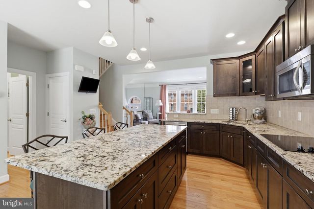 20200 CENTER BROOK SQ, Sterling, VA 20165