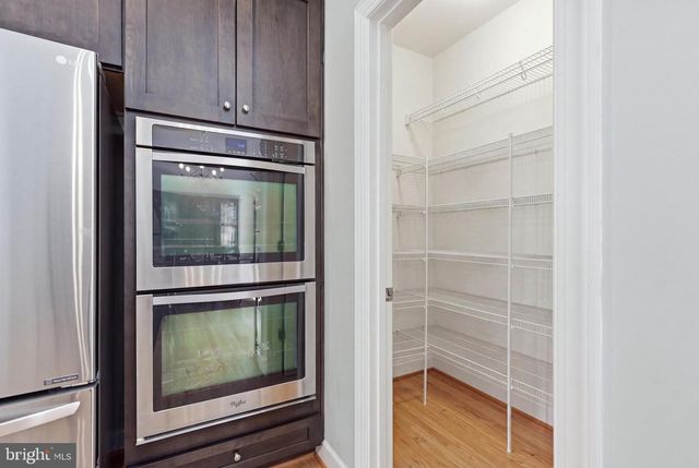 20200 CENTER BROOK SQ, Sterling, VA 20165