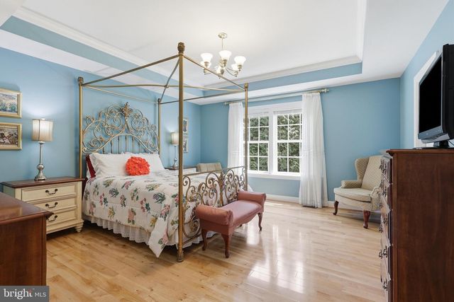 20200 CENTER BROOK SQ, Sterling, VA 20165