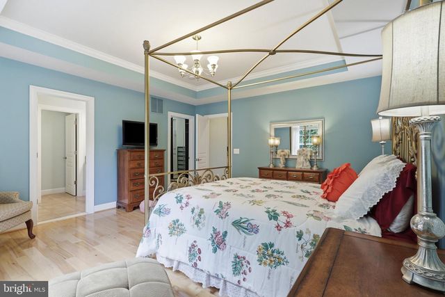 20200 CENTER BROOK SQ, Sterling, VA 20165