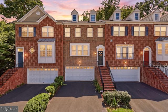 20200 CENTER BROOK SQ, Sterling, VA 20165